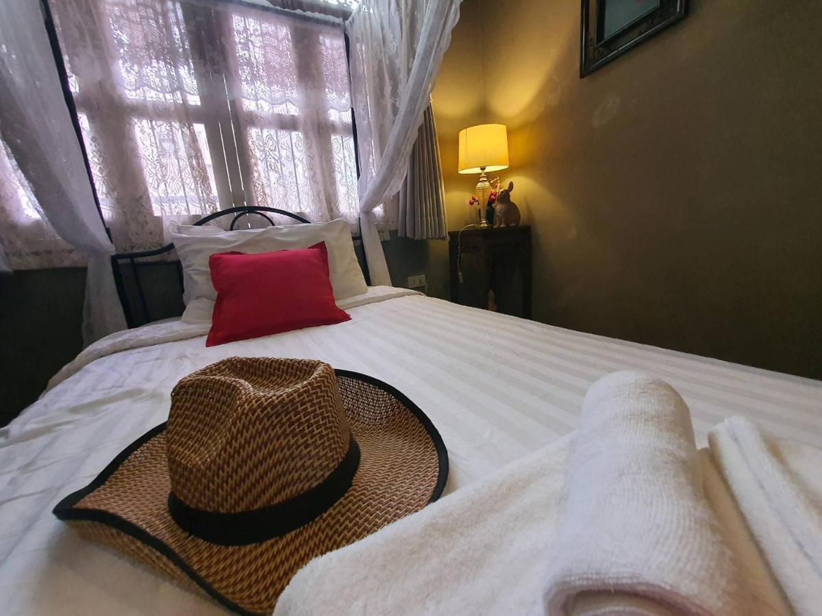 The Unforgotten B&B Bangkok Ngoại thất bức ảnh